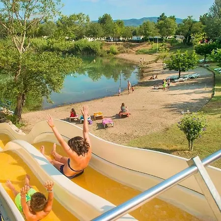Domaine Des Iscles 164 *